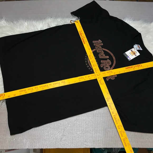 NWT Hard Rock Cafe Bucharest Romania T-Shirt raised front logo unisex - Picture 6 of 8